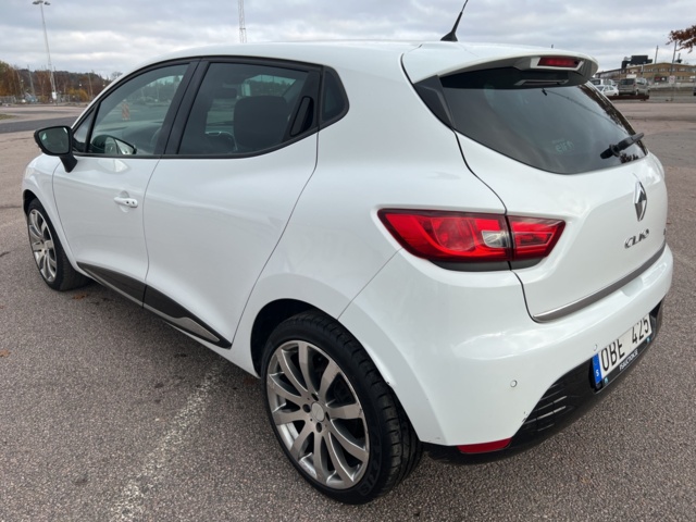 946177-3 Renault Clio 0.9 TCe Manual, 90hp, 2014