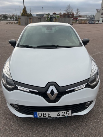 946177-8 Renault Clio 0.9 TCe Manual, 90hp, 2014