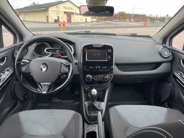 946177-21 Renault Clio 0.9 TCe Manual, 90hp, 2014