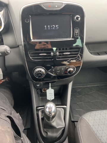 946177-26 Renault Clio 0.9 TCe Manual, 90hp, 2014