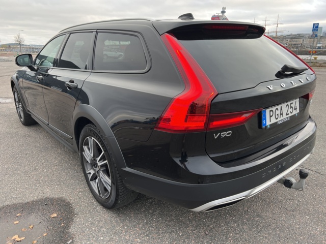 946178-3 Volvo V90 Cross Country D4 AWD - 2017