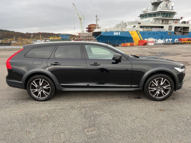 946178-6 Volvo V90 Cross Country D4 AWD - 2017