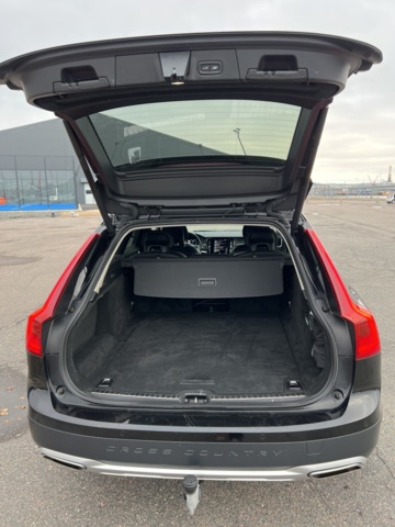 946178-20 Volvo V90 Cross Country D4 AWD - 2017