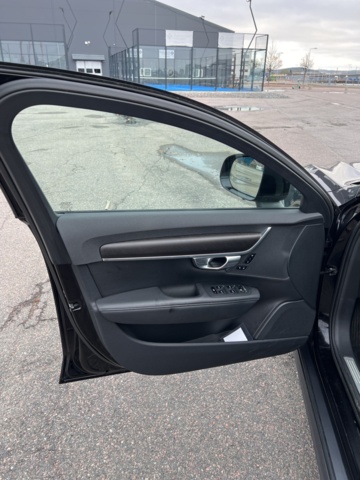 946178-23 Volvo V90 Cross Country D4 AWD - 2017