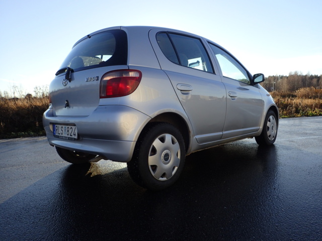 862051-5 Toyota Yaris 5-door 1.0 VVT-i - 2000