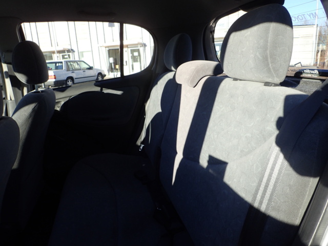 862051-63 Toyota Yaris 5-door 1.0 VVT-i - 2000