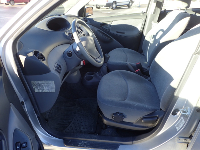 862051-74 Toyota Yaris 5-door 1.0 VVT-i - 2000