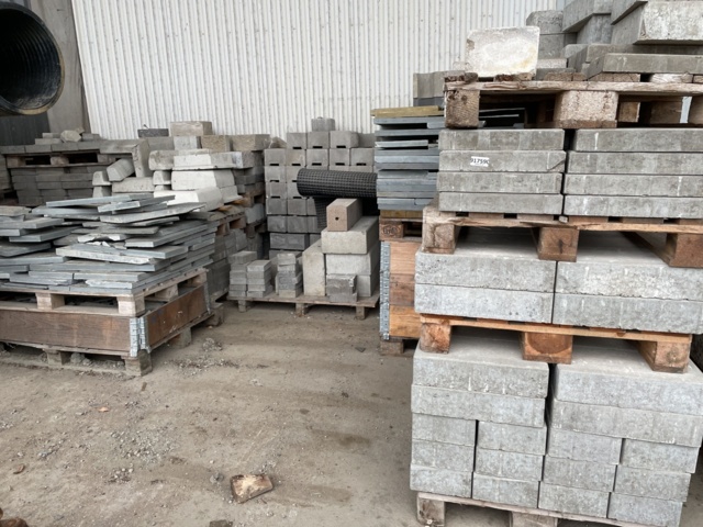 917590-1 approx. 50+ pallet mixed flagstone