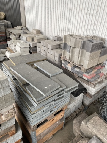 917590-3 approx. 50+ pallet mixed flagstone