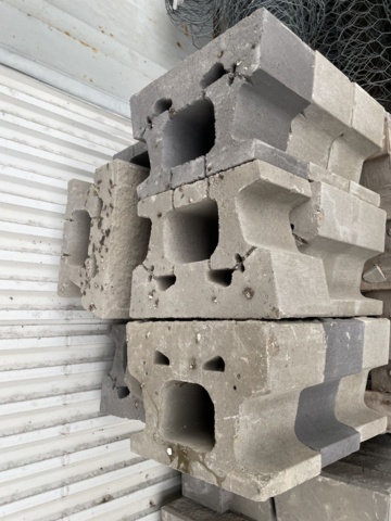 917590-8 approx. 50+ pallet mixed flagstone