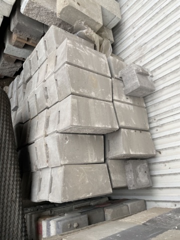 917590-9 approx. 50+ pallet mixed flagstone