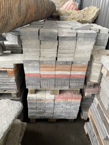 917590-13 approx. 50+ pallet mixed flagstone