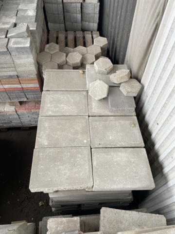 917590-16 approx. 50+ pallet mixed flagstone