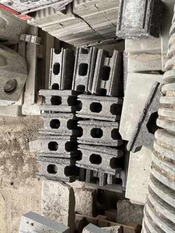 917590-24 approx. 50+ pallet mixed flagstone