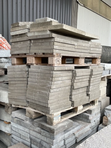 917590-27 approx. 50+ pallet mixed flagstone