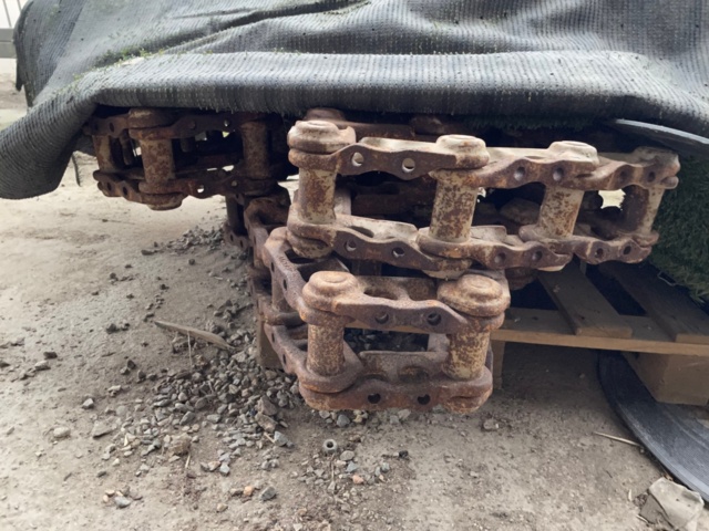 917595-4 Artificial grass roller and large chain