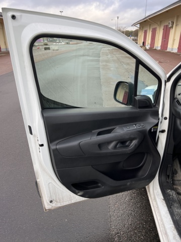 946189-24 Peugeot Partner Increased Payload 1.5 BlueHDi -2019