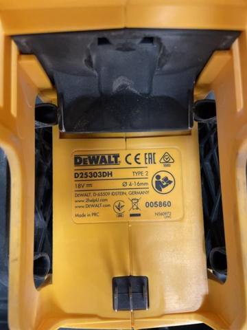 917608-4 DeWalt dust management system