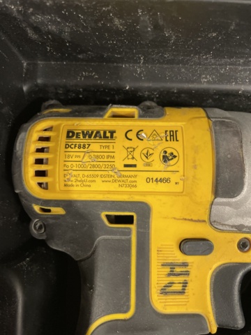 917619-5 DeWalt screwdrivers and impact screwdrivers