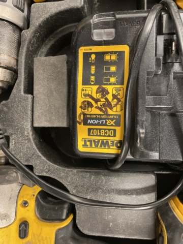 917621-3 DeWalt screwdrivers and impact screwdrivers