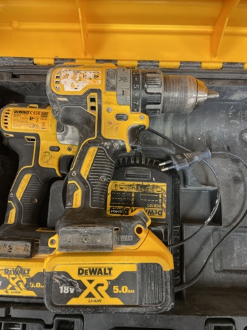917626-2 DeWalt screwdrivers and impact screwdrivers