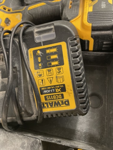 917629-4 DeWalt screwdrivers and impact screwdrivers