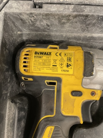 917629-6 DeWalt screwdrivers and impact screwdrivers
