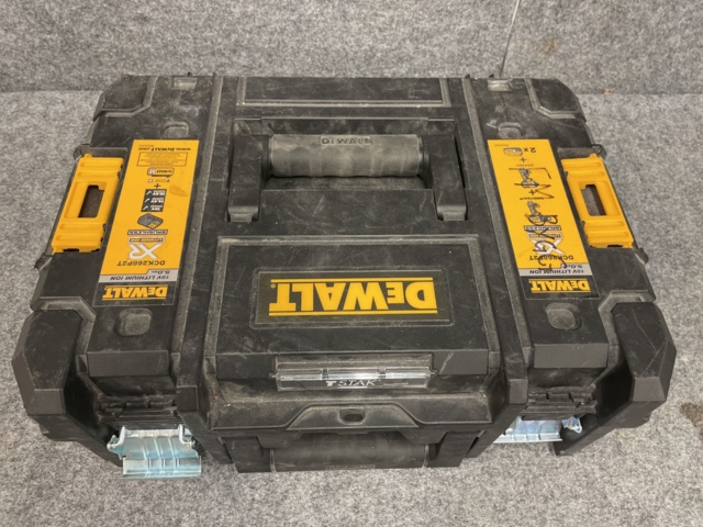 917638-5 DeWalt screwdrivers and impact screwdrivers