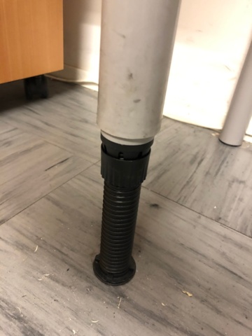 957828-9 Ergo sähköpöytä - Ei pohjahintaa