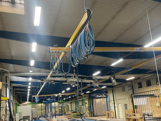 764665-6 HB system med två traverser utrustade med vakuumok