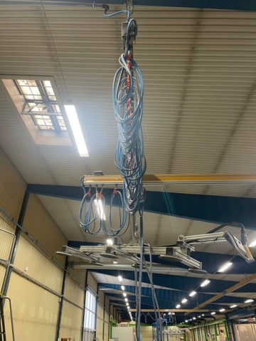 764665-8 HB system med två traverser utrustade med vakuumok