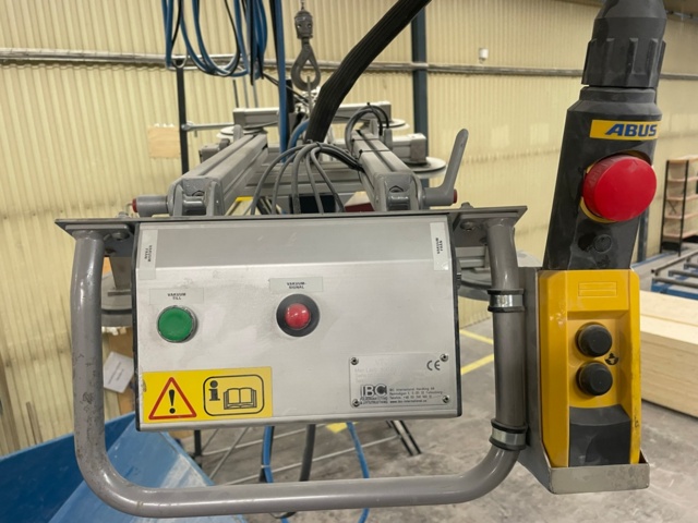 764665-9 HB system med två traverser utrustade med vakuumok