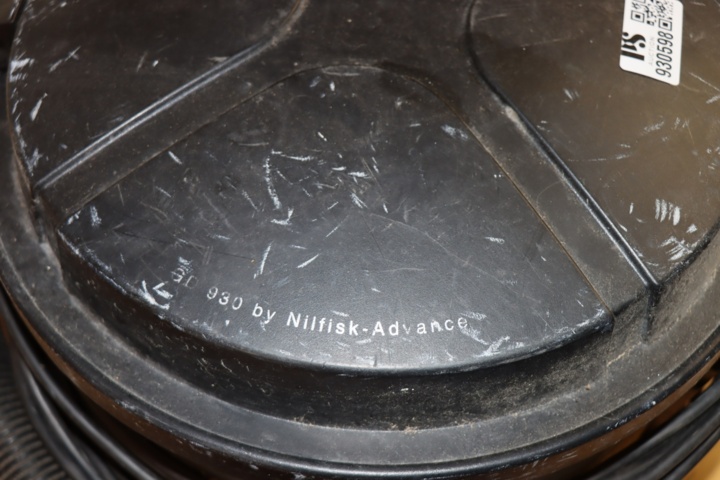 930598-4 Vacuum cleaner Nilfisk GD 930