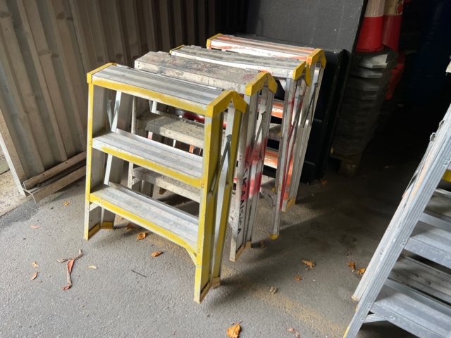 869501-5 Collection of work trestles, 14 pcs