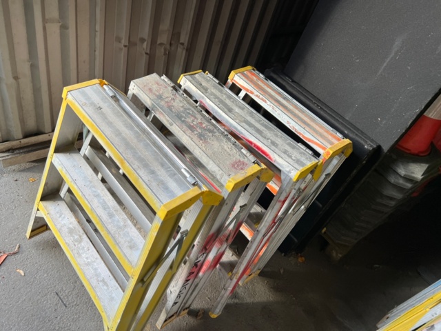 869501-6 Collection of work trestles, 14 pcs