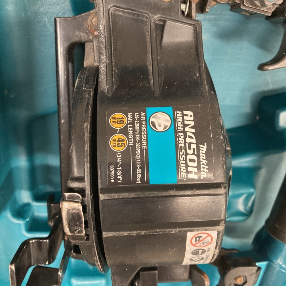 955743-2 Nail gun Makita AN450H