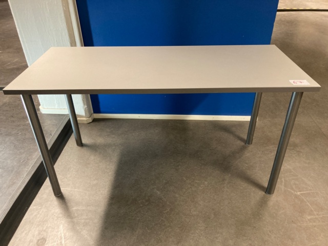 958654-1 Isku sivupöytä