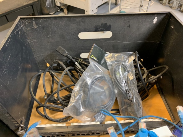 958109-9 Package with IT-Computers, miscellaneous or special