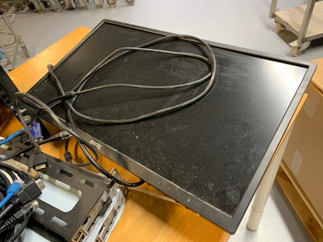 958109-10 Package with IT-Computers, miscellaneous or special