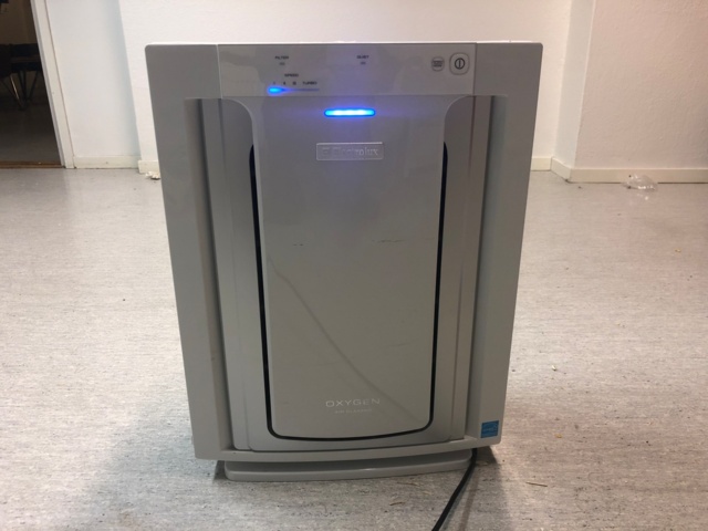 957851-1 Electrolux Z9122 ilmanpuhdistin - Ei pohjahintaa