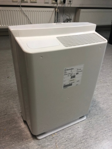 957851-3 Electrolux Z9122 ilmanpuhdistin - Ei pohjahintaa