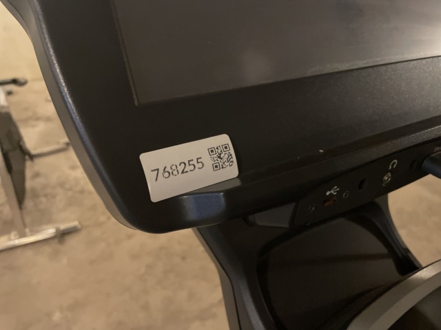 768255-15 Crosstrainer Life Fitness 95x