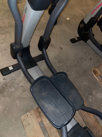 768255-14 Crosstrainer Life Fitness 95x