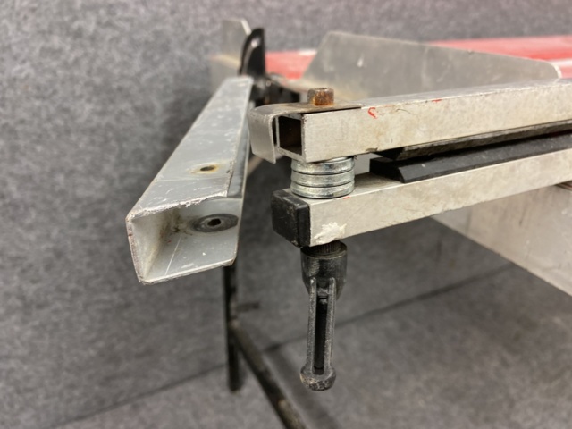 946447-3 Cutting table for insulation, Paroc