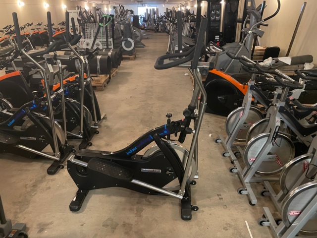 768441-1 Crosstrainer Indoor Walking 2 - mint condition