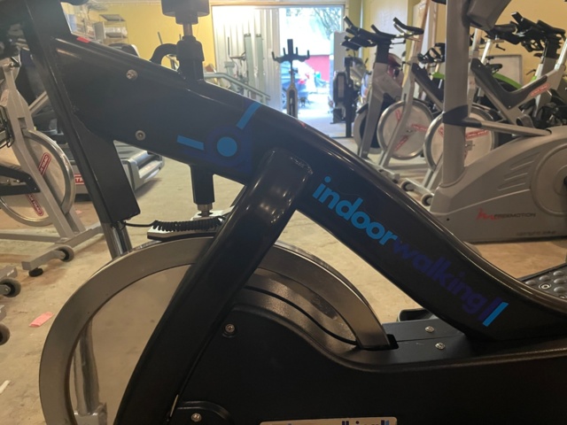 768441-11 Crosstrainer Indoor Walking 2 - mint condition