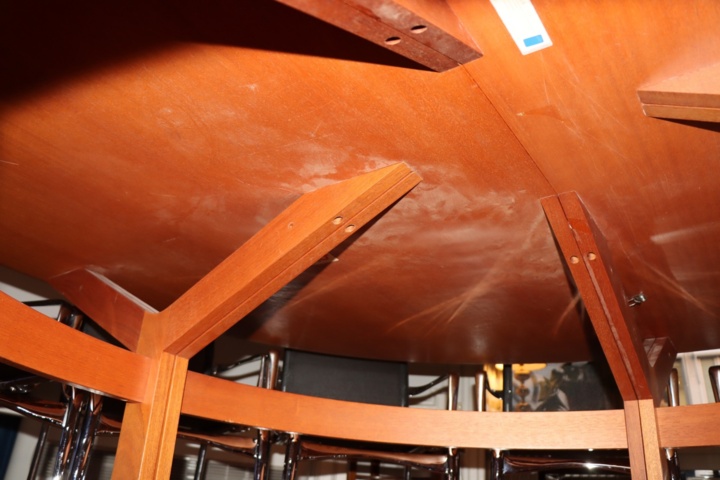 930623-13 Conference table with 16 chairs Alberto Meda Alias