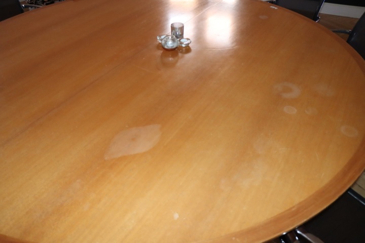 930623-17 Conference table with 16 chairs Alberto Meda Alias