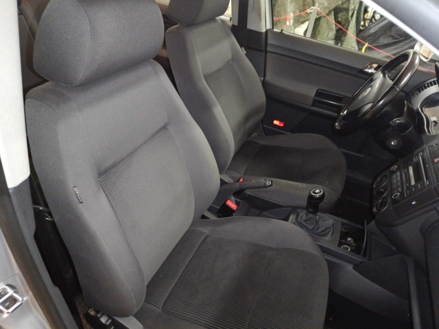887697-61 Volkswagen Polo 5-door 1.4 TDI Edition60 - 2008