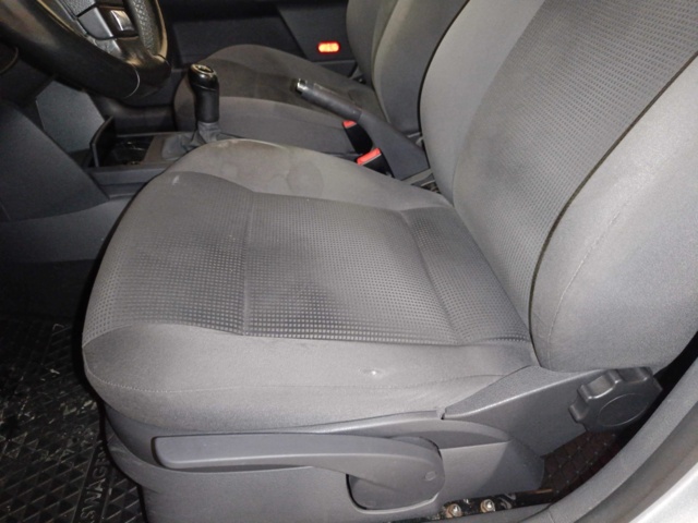 887697-68 Volkswagen Polo 5-door 1.4 TDI Edition60 - 2008